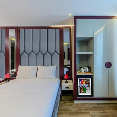 Heaven Premium Hotel Restaurant & Airport Shuttle-2